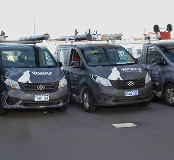 https://blockeddrainsgnangara.com.au/uploads/2025/07/group-of-vans.jpg